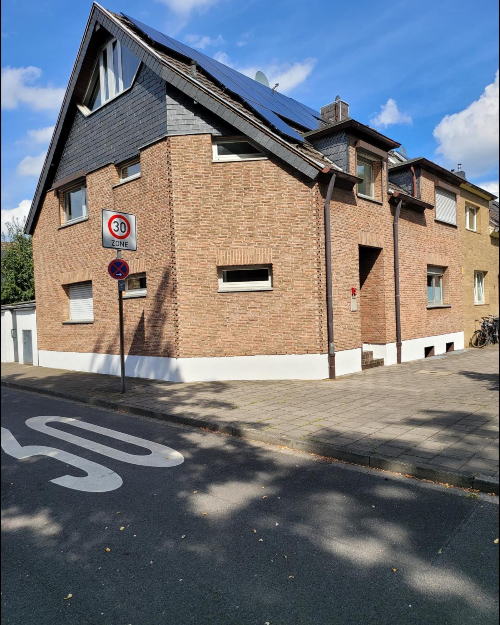 Messezimmer Am Thewissenweg Düsseldorf Eksteriør bilde
